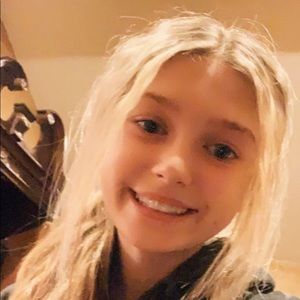 Meet your Posher, Carlie